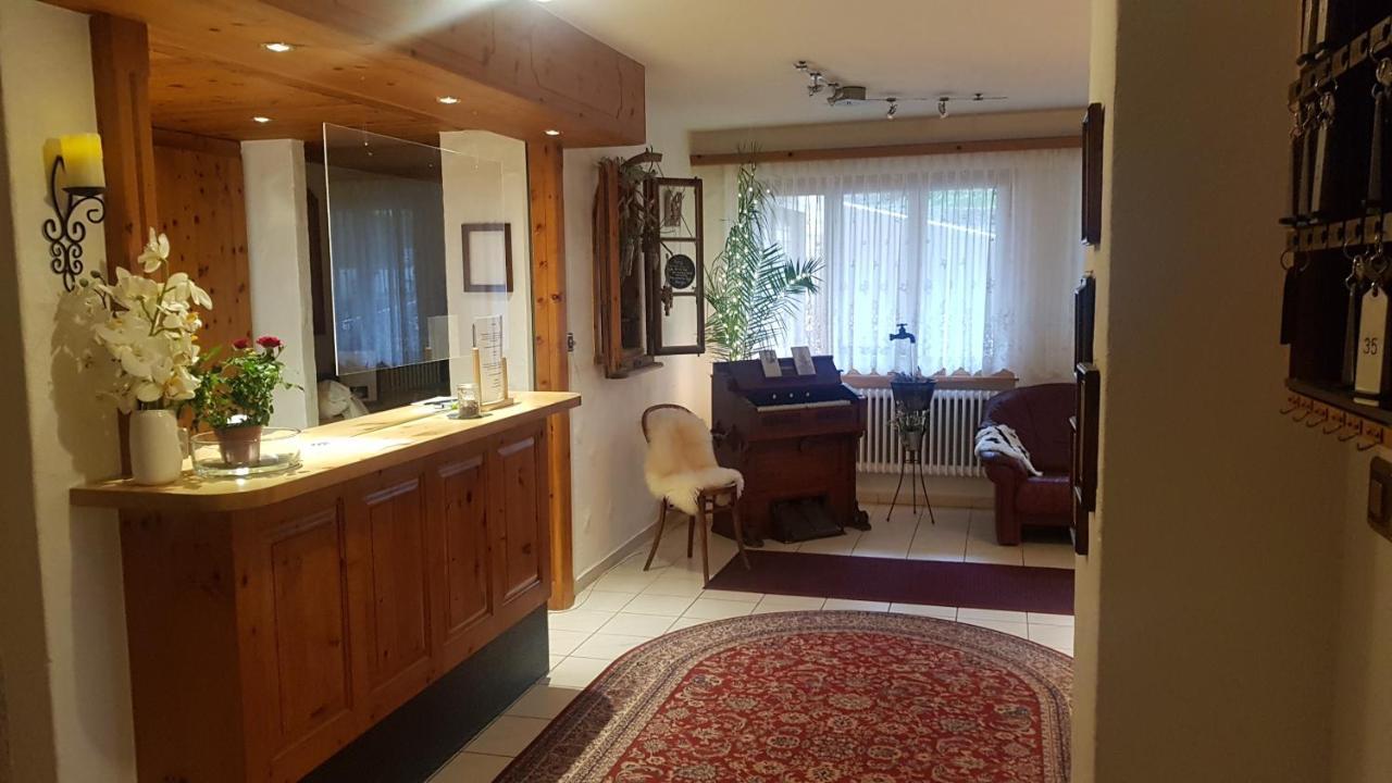 Hotel Alpina Grächen Kültér fotó
