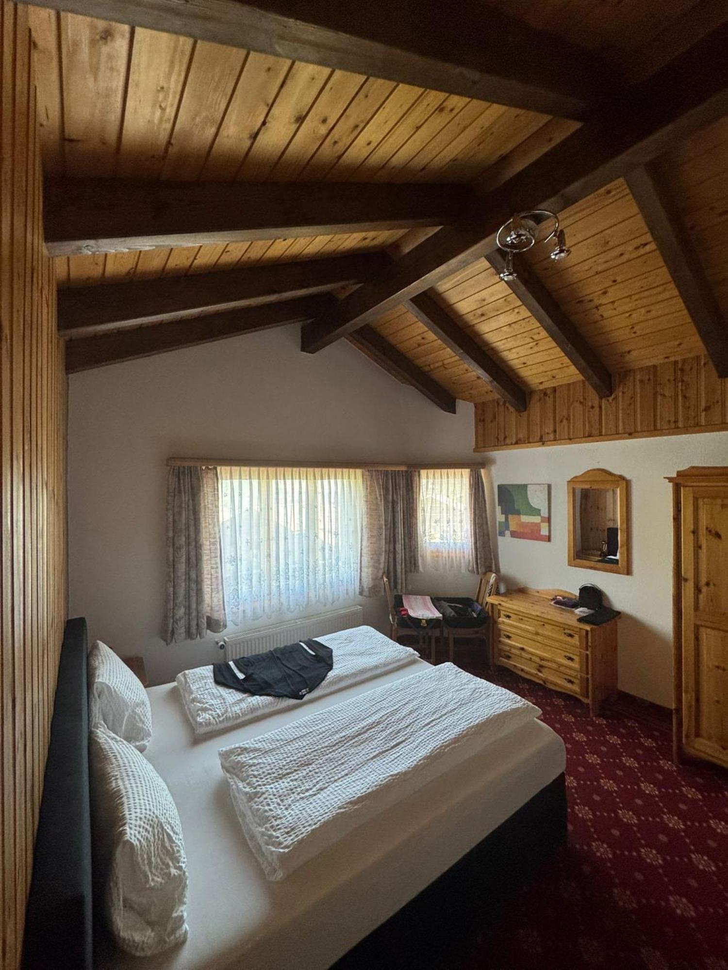 Hotel Alpina Grächen Kültér fotó