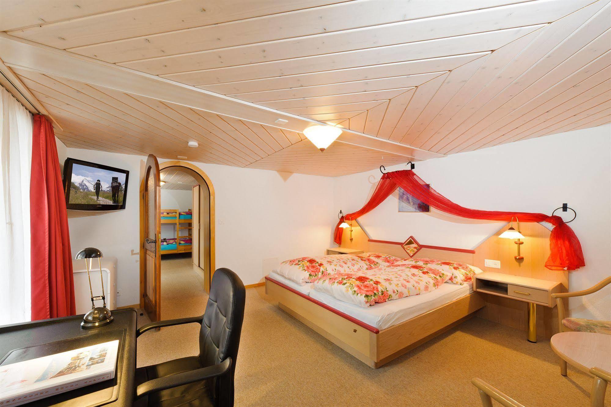 Hotel Alpina Grächen Kültér fotó